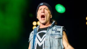 Bruce Dickinson do Iron Maiden revela seu álbum ao vivo favorito Mudou Minha Vida