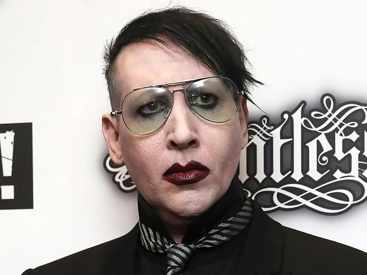 Seth Green Revela que Marilyn Manson deu soco na garganta de Andy Dick