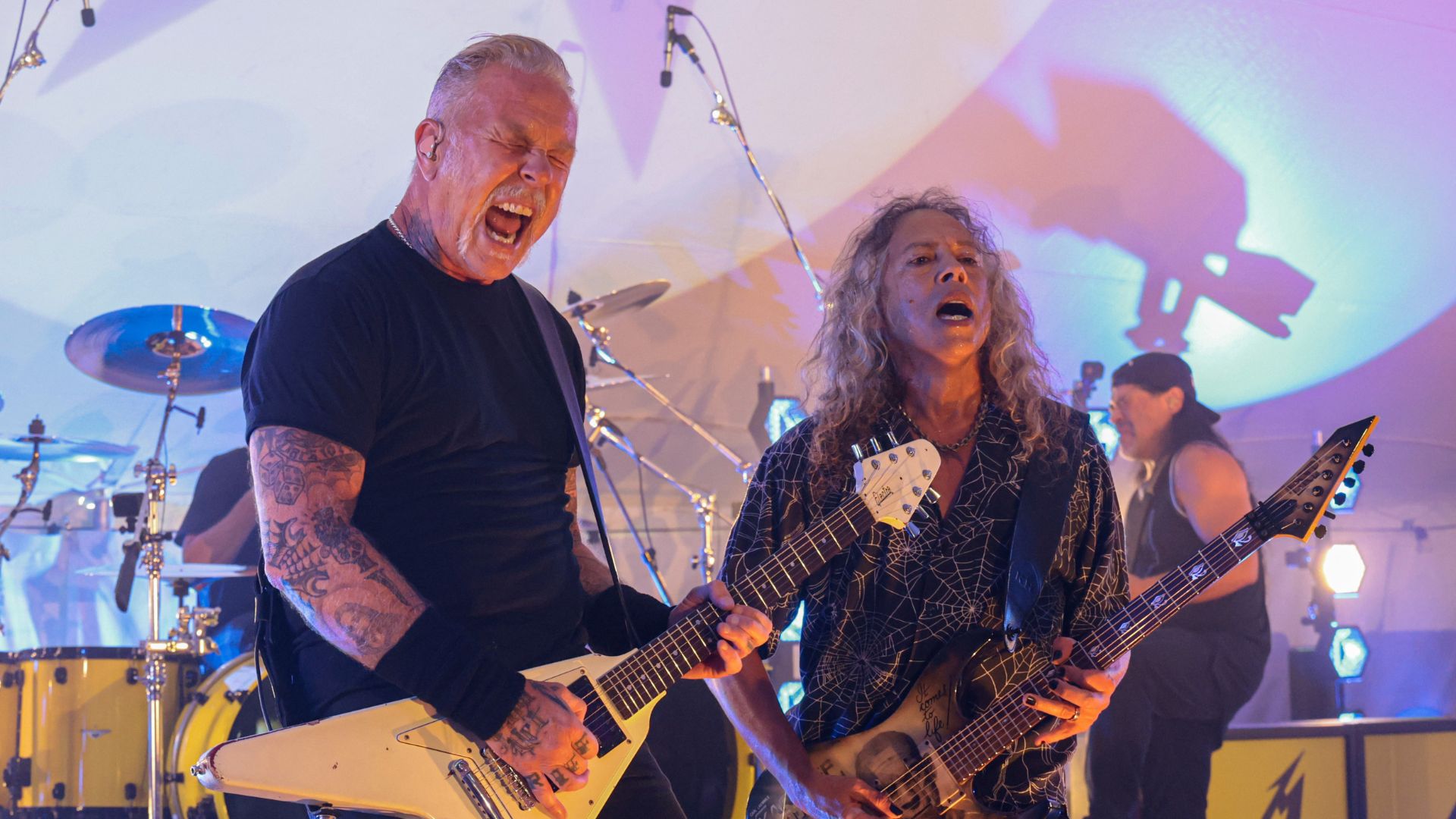 Metallica abandona amplificadores em shows ao vivo