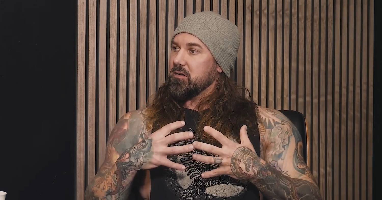 Ex-esposa de Tim Lambesis, Dany Ciara, rebate acusações do vocalista do As I Lay Dying